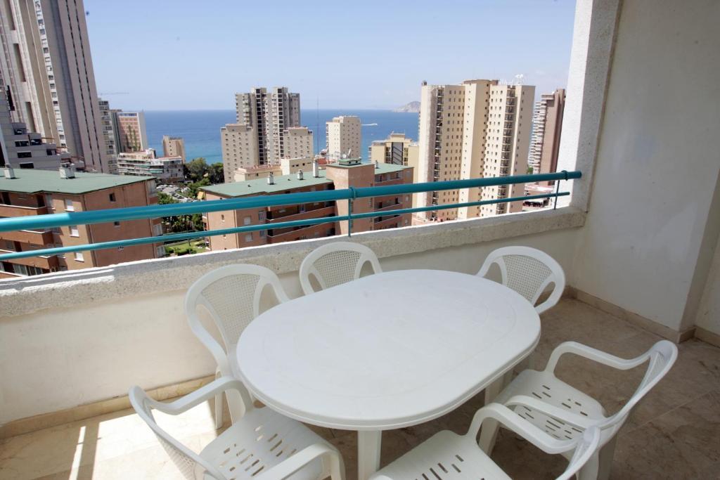 Torres Gardens-Fincas Бенидорм Номер фото